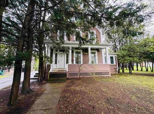 16 Pleasant St, Potsdam, NY 13676