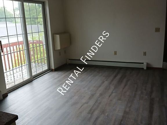 2nd image of 907 Madison Ave #3
