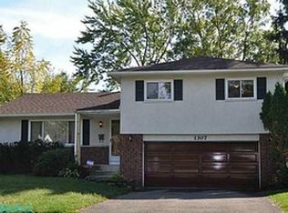 1307 Chesterton Ln, Columbus, OH 43229