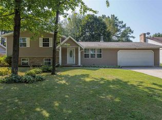 2191 White Oak Ter, Green Bay, WI 54304