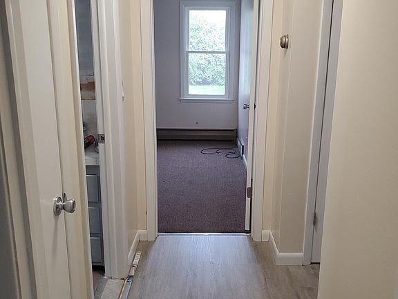 2nd image of 449 Callodine Ave Floor 1