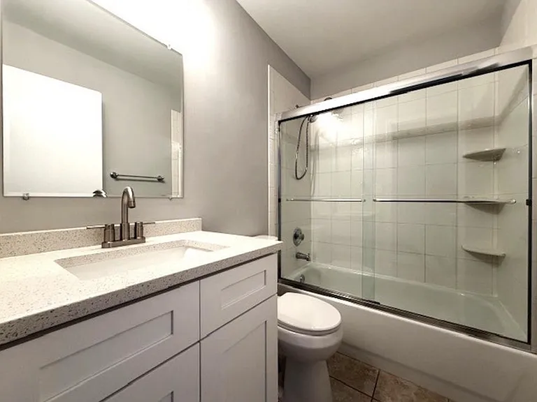 346 Danbury Dr — Photo 12