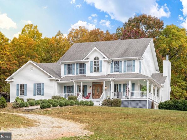 695 Whippoorwill Ln, Shipman, VA 22971
