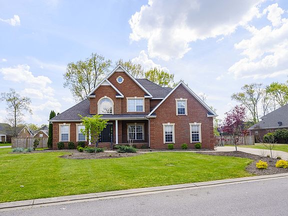 2nd image of 1922 Baskinbrook Ct