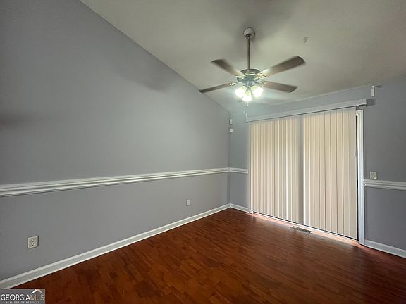4th image of 5721 Glenn Hollow Ct