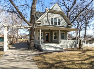 422 4th Ave NW, Minot, ND 58703