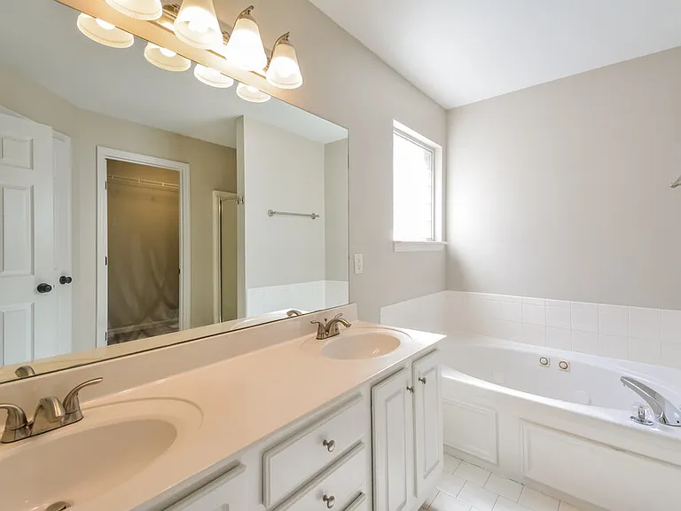 6553 Broken Bow Dr — Photo 12