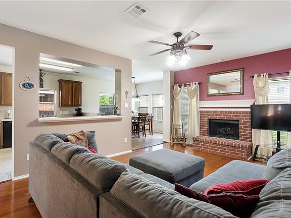 4th image of 9328 Norfolk Ln