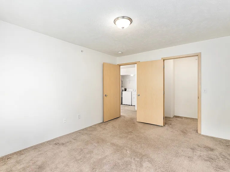 Barrington Place Apartments — Photo 13