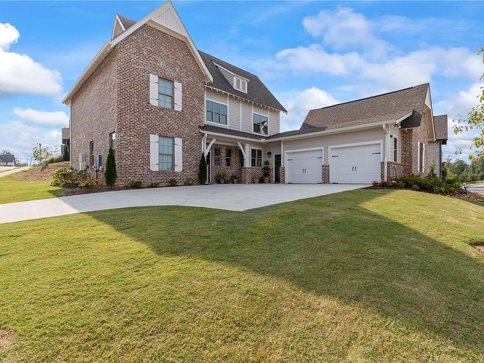 1608 James Burt Pkwy, Auburn, AL 36830 MLS 167169 Zillow