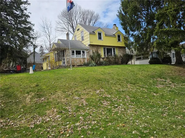 5339 Saint Paul Blvd, Rochester, NY 14617