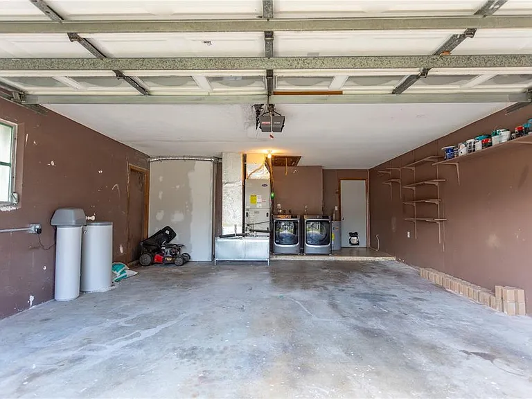 2021 Valley Dr — Photo 49