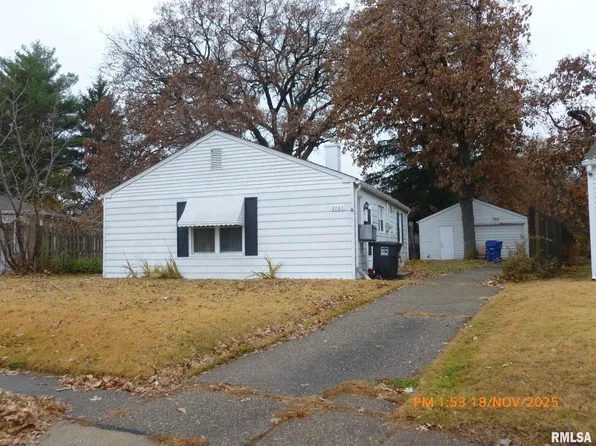 3703 13th Ave, Moline, IL 61265