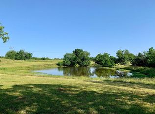 25690 Kansas Ave, Tonganoxie, KS 66086