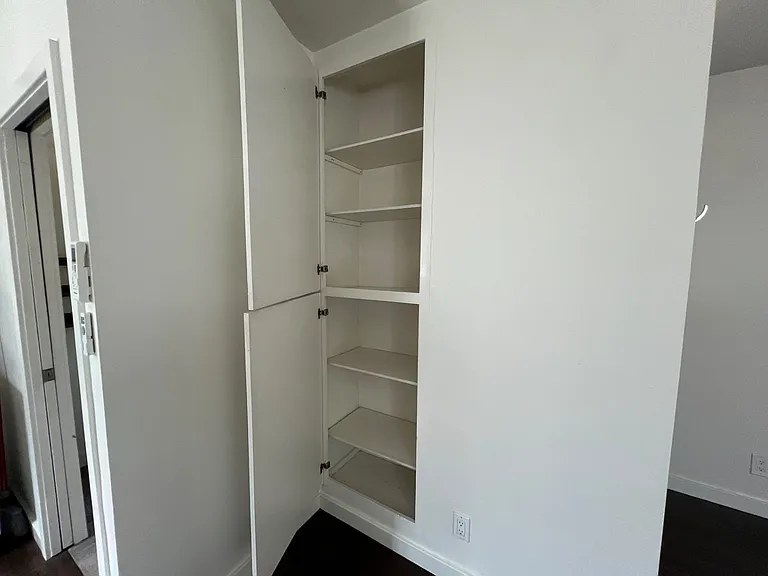 3349 Isabel Dr — Photo 7