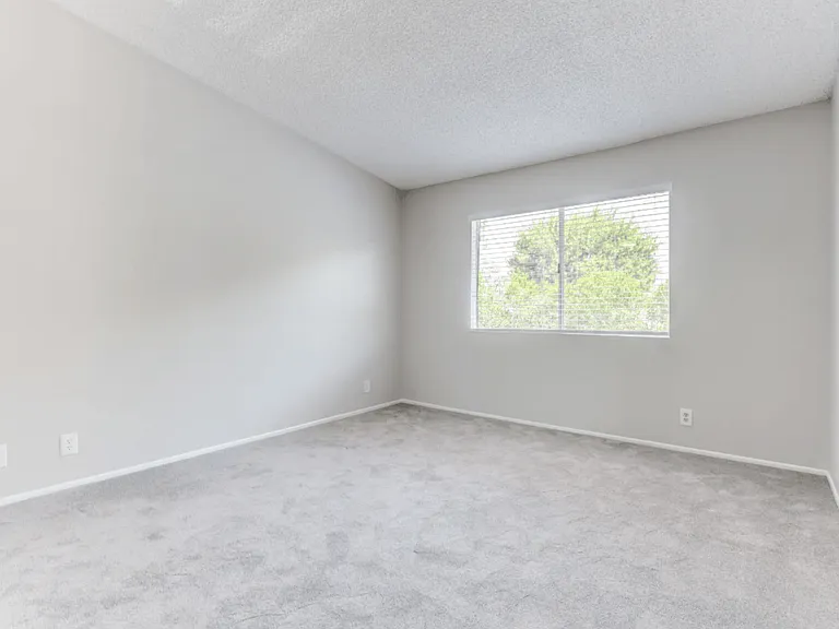 Gladstone Ridge Apartments — Photo 21