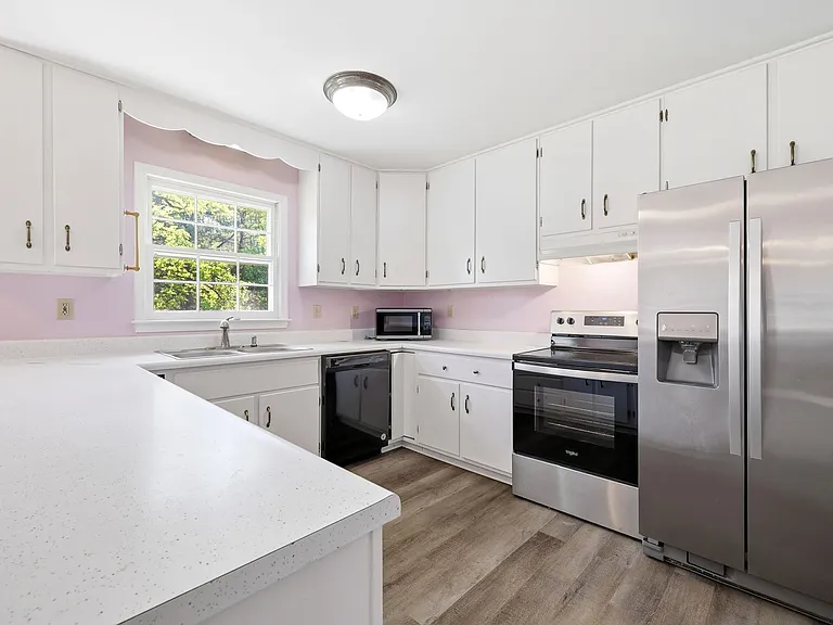 5757 Heards Mountain Rd — Photo 10