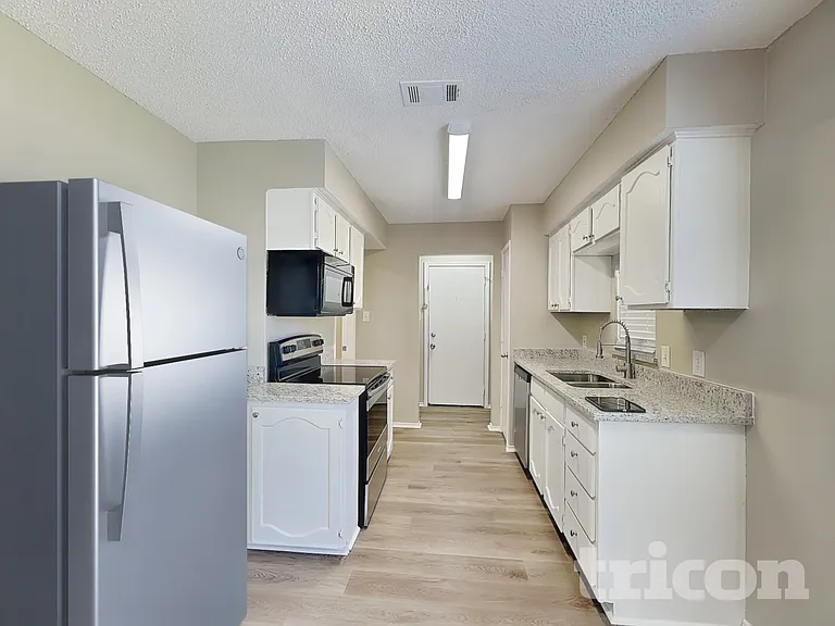 5005 Coronet Ct — Photo 14