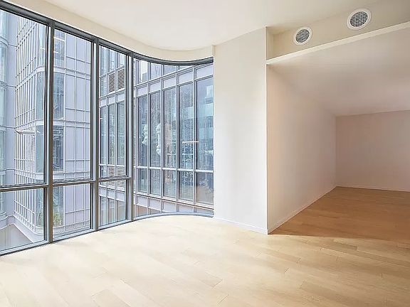 5th image of 565 Broome St #N6j
