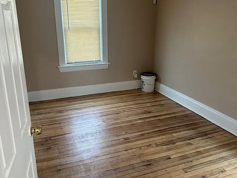 14809 Alder Ave — Photo 10