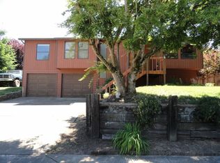 33332 SW Rogers Rd, Scappoose, OR 97056