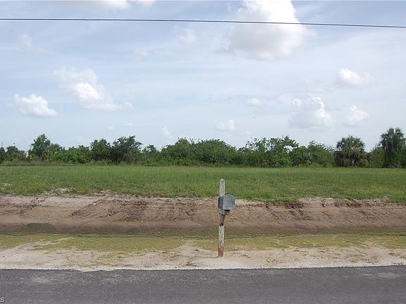 3rd image of 1422 SW 4th Ln