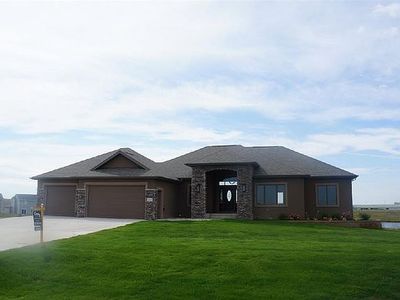 1617 24th Ave NW, Minot, ND, 58703