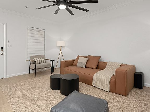 3rd image of 123 E Carolyn Dr #102