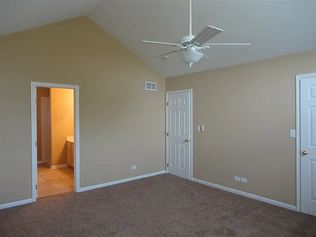 546 Lakeview Dr — Photo 7