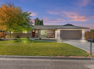 1830 W 23rd Ave, Kennewick, WA 99337