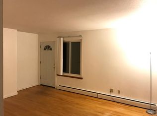 135 New Britain Ave APT B, Unionville, CT 06085