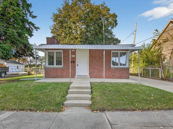 1214 Illinois STREET, Racine, WI 53405