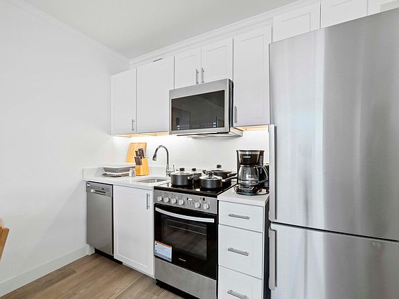 3rd image of 810 Pacific Ave #1202