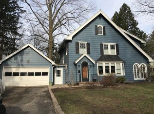 2213 Five Mile Line Rd, Penfield, NY 14526