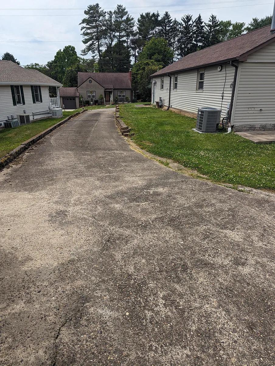 Private drive from parking spot - 114 Woodrow St