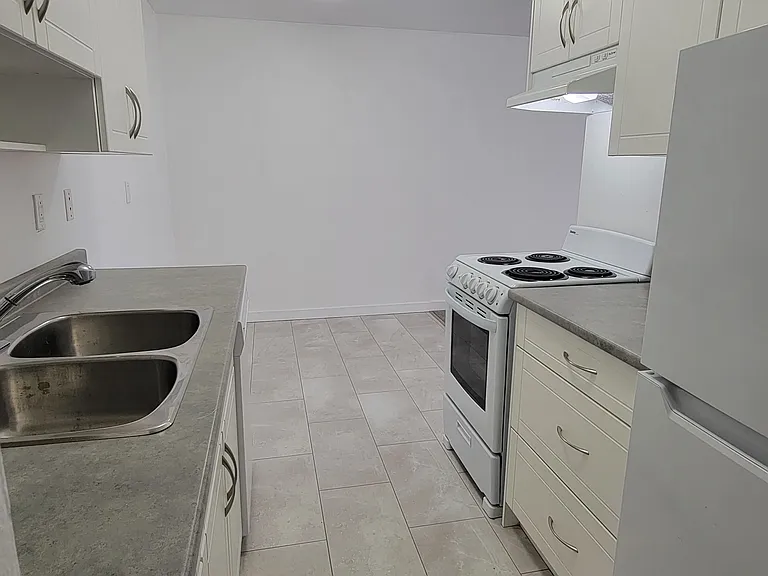 3055 North Rd — Photo 6