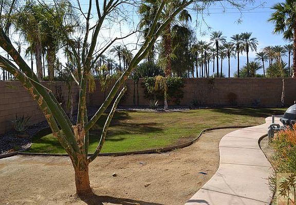2nd image of 81769 Il Serenada Dr