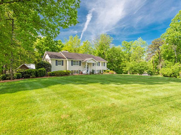 2nd image of 2101 Tara Hill Dr