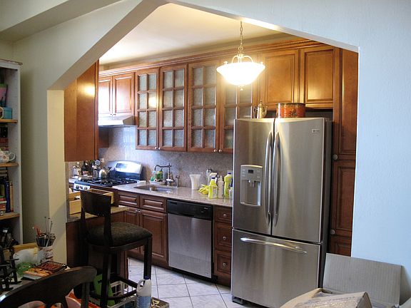 3rd image of 445 W 240th St APT 1N