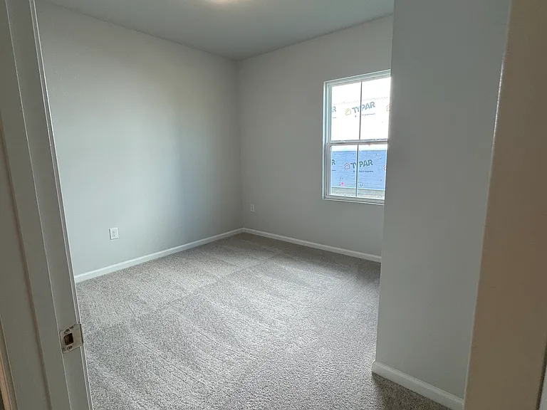 721 Branthurst Dr — Photo 15