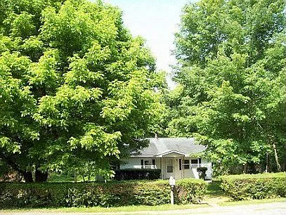 6388 Wv Highway 5 E photo 1