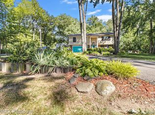 4531 Clifford Rd, Brighton, MI 48116