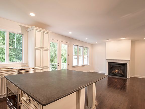 KITCHEN TO GREAT ROOM