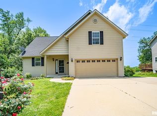 4627 S Queen Aleta Ct, Mapleton, IL 61547