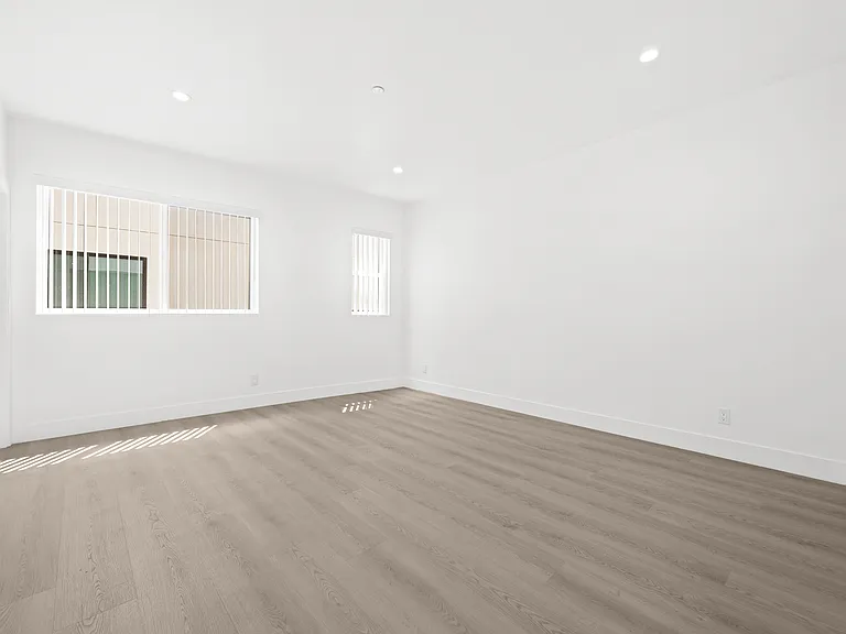 3019 Somerset Dr — Photo 17
