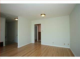 1st image of 1032 Goettingen St