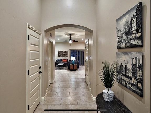 3rd image of 3270 Chemehuevi Blvd