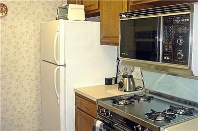 4th image of 27110 Grand Central Pkwy APT 6X