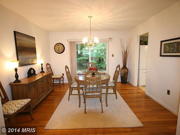 5th image of 10003 Dalroy Ct