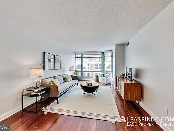 3rd image of 1150 K St NW APT 406